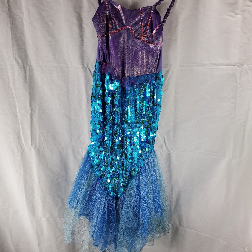 The girls medium  Size dress